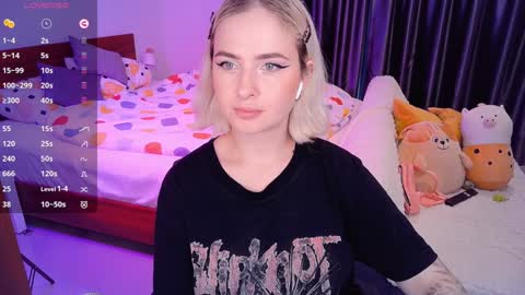 Effie online show from 12.12.24