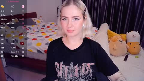 Effie online show from 12.14.24