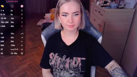 Effie online show from 01.05.25