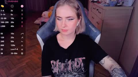 Effie online show from 01.05.25