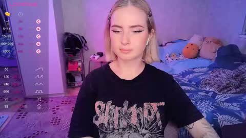 Effie online show from 02.18.25