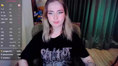 Effie online show from 10.12.25