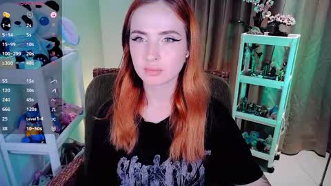 Snapshot of shyfoxxxy chatting on 05.05.26 Effie online show from 05.05.26