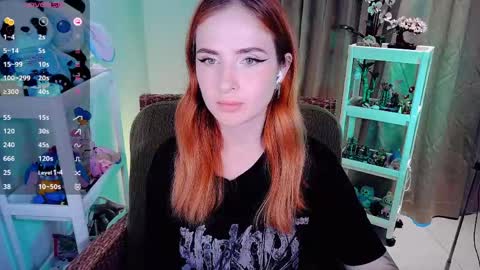 Snapshot of shyfoxxxy chatting on 05.07.26 Effie online show from 05.07.26