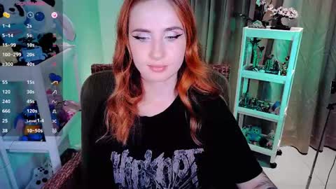 Snapshot of shyfoxxxy chatting on 05.16.26 Effie online show from 05.16.26