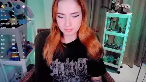 Snapshot of shyfoxxxy chatting on 05.21.26 Effie online show from 05.21.26