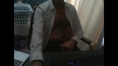 Snapshot of shyfrenchcock chatting on 11.04.25 shyfrenchcock online show from 11.04.25