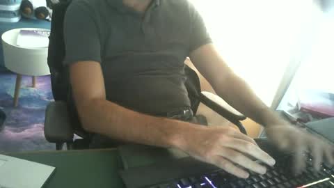 Snapshot of shyfrenchcock chatting on 06.18.26 shyfrenchcock online show from 06.18.26