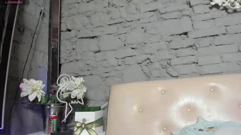 Snapshot of shygurl18hot chatting on 02.17.25 shygurl18hot online show from 02.17.25