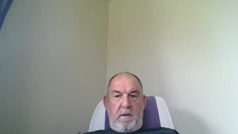 Snapshot of shyguytm chatting on 11.07.25 shyguytm online show from 11.07.25