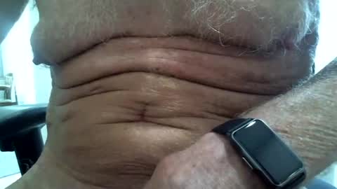 Snapshot of shylildick chatting on 05.28.26 shylildick online show from 05.28.26