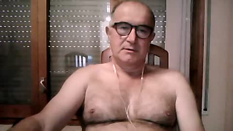 Snapshot of shymmy10 chatting on 06.14.26 shymmy10 online show from 06.14.26