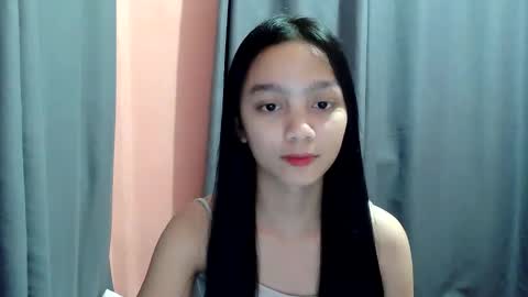 Snapshot of shypinay_kaira chatting on 09.19.25 kaira online show from 09.19.25