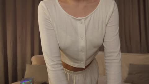 Tanya online show from 04.21.26