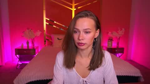 Snapshot of shyysiren chatting on 10.26.25 shyysiren online show from 10.26.25