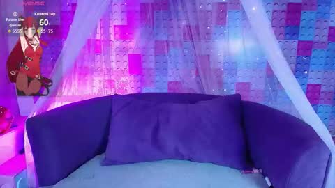 Snapshot of sia01 chatting on 10.22.25 Luciana online show from 10.22.25