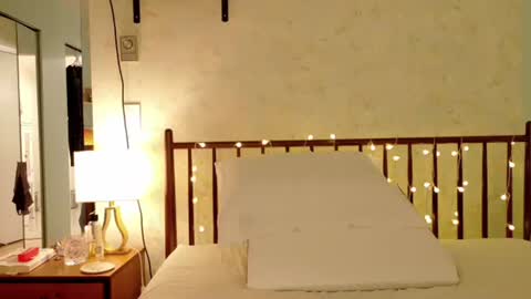 sicklitgirl online show from 10.13.25