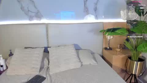 Snapshot of sienna_belluccii chatting on 07.16.26 sienna belluccii online show from 07.16.26