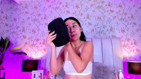 Camila Vargas online show from 02.13.25