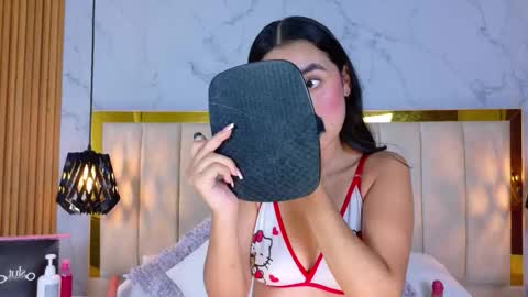 Camila Vargas online show from 10.11.25