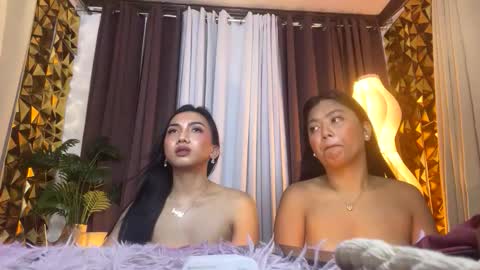 Snapshot of siennakatz chatting on 10.27.25 siennakatz online show from 10.27.25