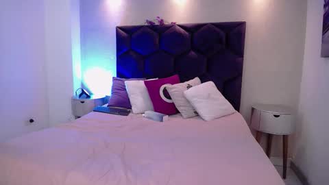 siennaluxee online show from 01.06.26