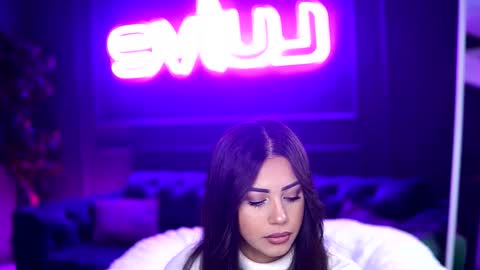 Sienna online show from 11.06.25