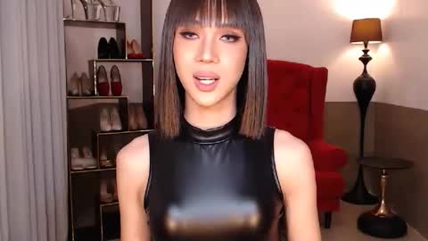 Sienna online show from 11.30.25