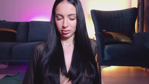 Sienna online show from 04.05.26