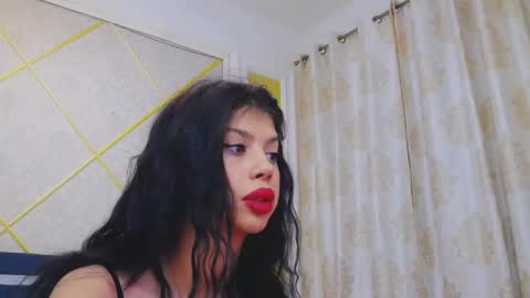 Snapshot of sierra_halle chatting on 02.20.26 SIERRA online show from 02.20.26