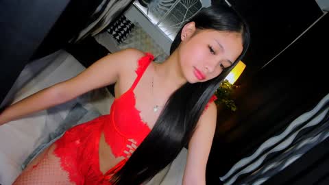 Snapshot of sierracoxriches chatting on 01.20.25 Belle online show from 01.20.25