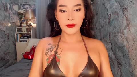 Snapshot of sierrafina_mcbride chatting on 05.19.26 Sierrafina online show from 05.19.26