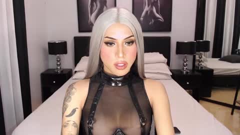 Jenny Hakenson online show from 12.04.24