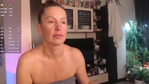 Snapshot of silenaa_sloussen chatting on 11.03.25 silenaa_sloussen online show from 11.03.25