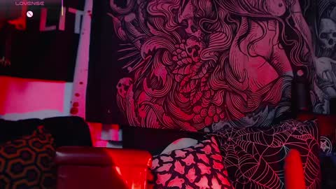 Allmylinkssilentmary666 online show from 12.17.25