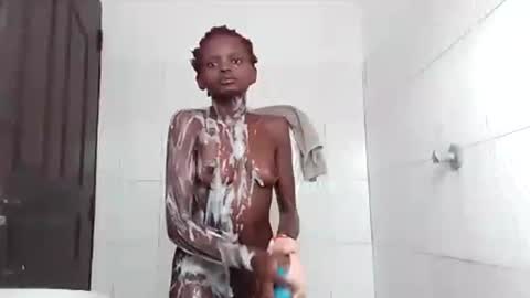 Snapshot of silky_night1 chatting on 01.04.25 silky night1 online show from 01.04.25