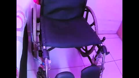 Elektra chair online show from 04.08.26