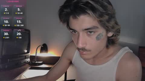 Snapshot of silly_cybin chatting on 10.05.25 cybin online show from 10.05.25