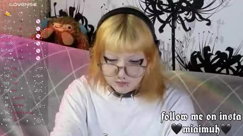 Mia online show from 09.09.25