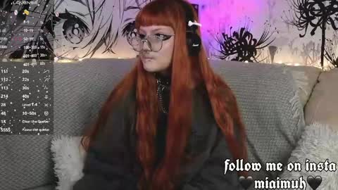 Snapshot of silly_soul chatting on 04.24.26 Mia online show from 04.24.26