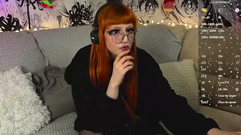 Snapshot of silly_soul chatting on 05.31.26 Mia online show from 05.31.26