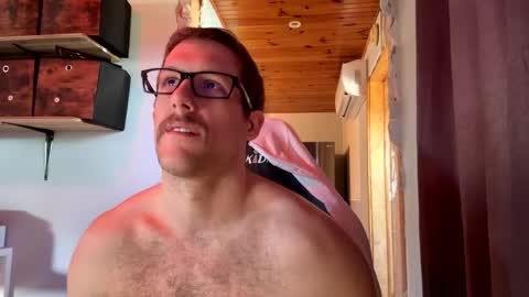 Snapshot of sillydillynewfie chatting on 05.05.26 Silly Dilly Newfie online show from 05.05.26