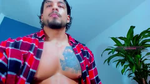 Snapshot of silvabranko chatting on 10.17.25 silvabranko online show from 10.17.25