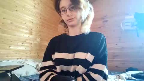 Snapshot of silvadevil chatting on 05.26.26 Kate online show from 05.26.26