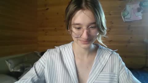 Snapshot of silvadevil chatting on 06.03.26 Kate online show from 06.03.26