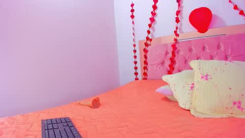 Snapshot of silvana_wenz chatting on 03.05.25 Silvana online show from 03.05.25