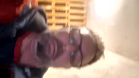 Snapshot of silversurfer1010 chatting on 01.19.25 Silver online show from 01.19.25