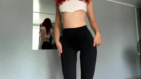 Snapshot of silvia998 chatting on 07.03.26 silvia998 online show from 07.03.26