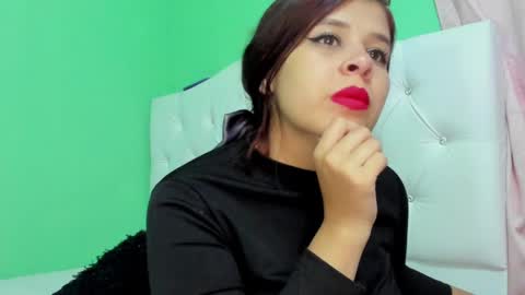 Snapshot of silvia_richiej chatting on 01.20.25 silvia online show from 01.20.25