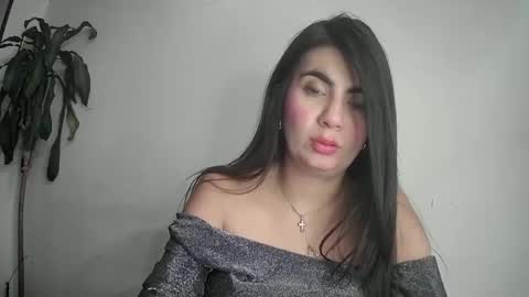 Silvie online show from 02.20.25